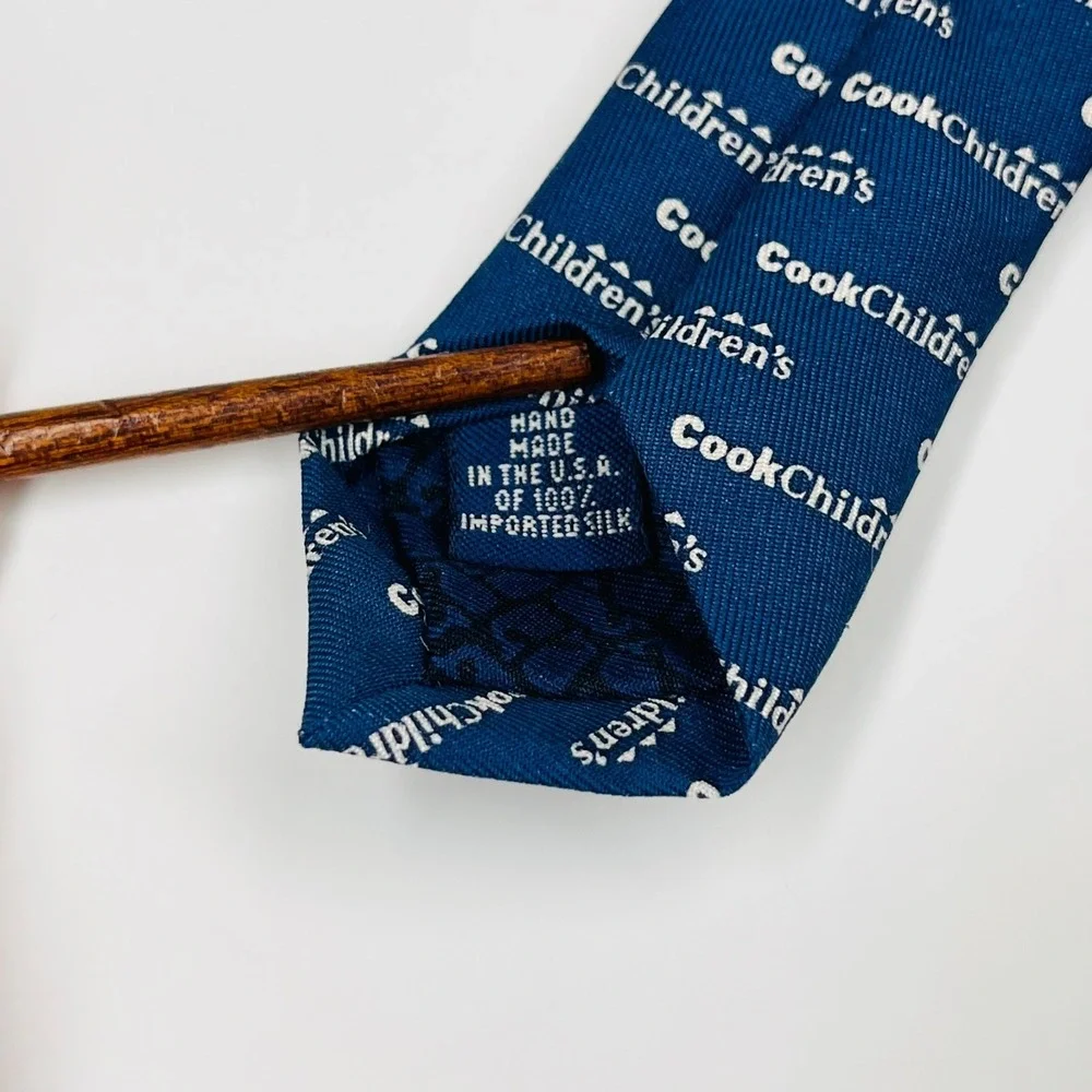 Vineyard Vines Custom Collection Silk 60